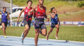 Erik Cardoso supera recorde nos 100 m, mas não tem marca homologada