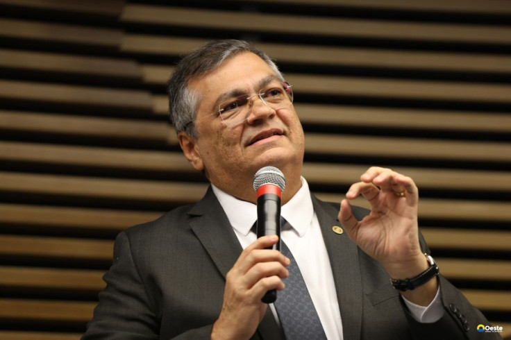 Eventuais crimes em emendas Pix antigas serão apurados, garante Dino