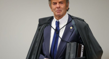 Fachin autoriza Fux a mudar para a Segunda Turma do STF