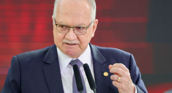 Fachin repudia fala de Milei contra Moraes e reafirma autonomia do STF