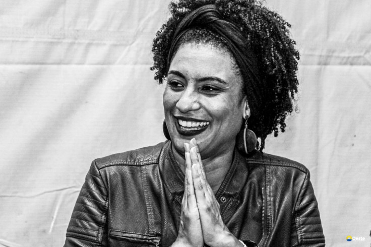 Família denuncia agressão a Marielle em grupo de WhatsApp da PUC-Rio