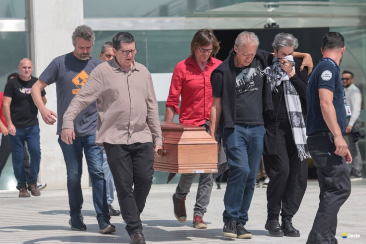 Familiares, amigos e políticos se despedem de Paulo Frateschi na Alesp