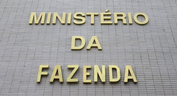 Fazenda comemora IPCA de 4,26% e projeta menor inflação do Plano Real