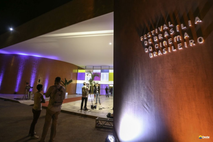 Festival de cinema de Brasília é cancelado; classe artística repudia