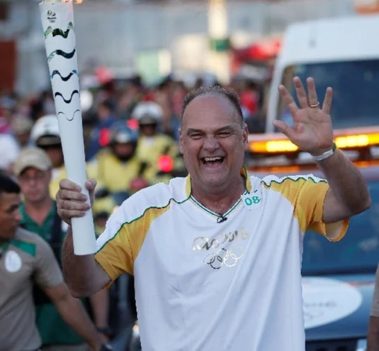 Flamengo aposenta camisa 14 de Oscar