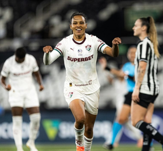 Fluminense domina, vence e complica Botafogo no Brasileirão Feminino