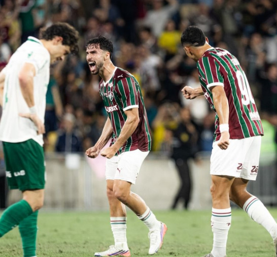 Fluminense encerra jejum e bate Palmeiras de virada no Brasileirão