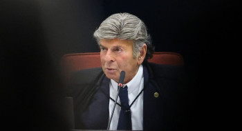 Fux vota pela absolvição dos sete réus do Núcleo 4 da trama golpista