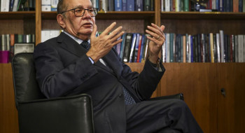 Gilmar Mendes diz que sanções contra esposa de Moraes são arbitrárias