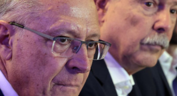 Governo prepara plano para socorrer setores afetados por tarifaço