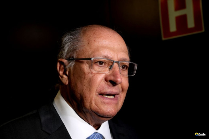 Governo prioriza abastecimento e segurar preço do diesel, diz Alckmin