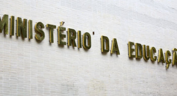 Governo recompõe orçamento para educação e ciência