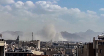 Guerra no Oriente Médio tem mais bombardeios e mortes neste domingo