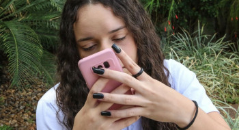 Guia orienta sobre como abordar violência de gênero nas redes sociais