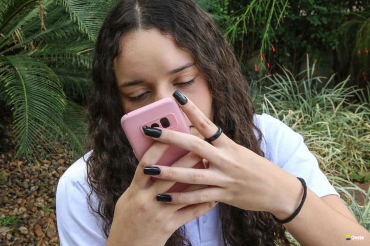 Guia orienta sobre como abordar violência de gênero nas redes sociais