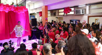 Inca promove autoestima de pacientes em celebração do Outubro Rosa