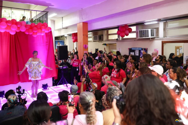 Inca promove autoestima de pacientes em celebração do Outubro Rosa