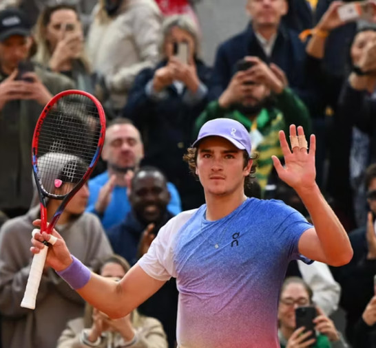 Incômodo no abdômen faz João Fonseca desistir do Masters de Cincinnati