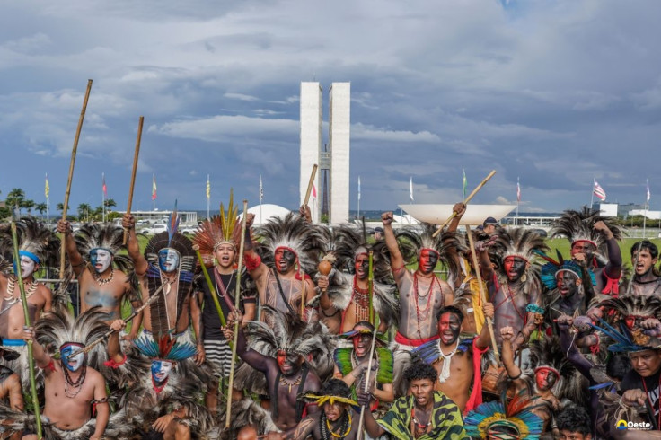 Indígenas levam a Itamaraty proposta de áreas livres de petróleo e gás