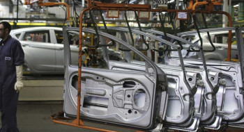 Indústria apresenta estabilidade em novembro de 2025