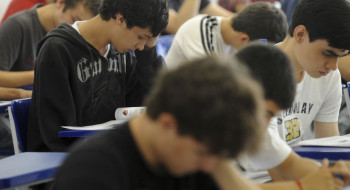 Inep divulga lista de espera para vagas remanescentes do Fies 2025