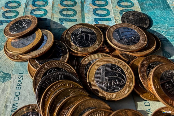 Inflação usada para corrigir salários acumula 4,33% em 12 meses