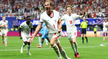 Inglaterra elimina RD Congo com dois gols de Kane e avança às oitavas