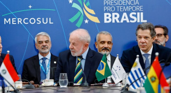 Intervenção na Venezuela seria catástrofe humanitária, diz Lula