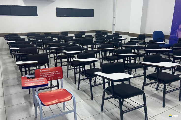 Jubs: com cadeiras vazias, campanha lembra vítimas de feminicídio