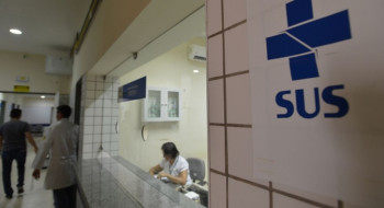 Justiça determina que SUS forneça remédio para tratar câncer raro