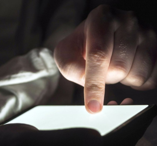 Lei amplia punição a crimes sexuais online contra crianças; entenda