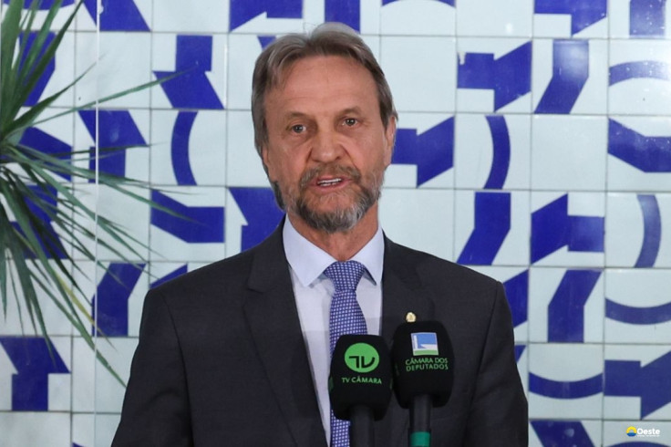 Líder do PT passa mal e Câmara suspende votações