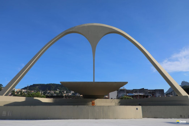 Liesa vai colocar à venda ingressos para frisas no Sambódromo