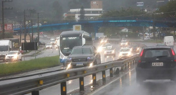 Lote 5 de rodovias do Paraná é leiloado