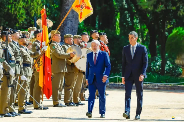 Lula alerta sobre risco de bets e big techs para famílias e democracia