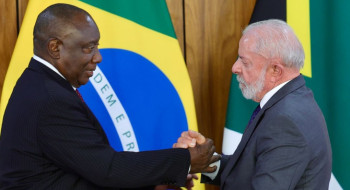 Lula cita preocupação com conflito no Irã e fala em ampliar defesa