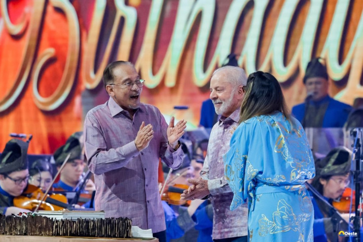 Lula completa 80 anos e se torna o primeiro octogenário no cargo