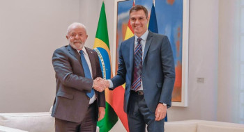 Lula conversa com Pedro Sánchez e confirma viagem à Espanha