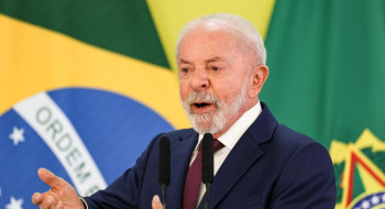 Lula descarta privatização dos Correios
