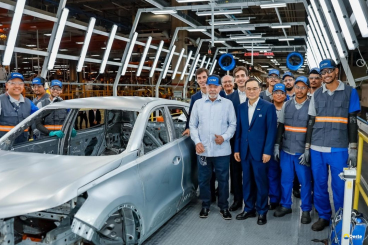 Lula diz que governo apresentará solução para famílias endividadas