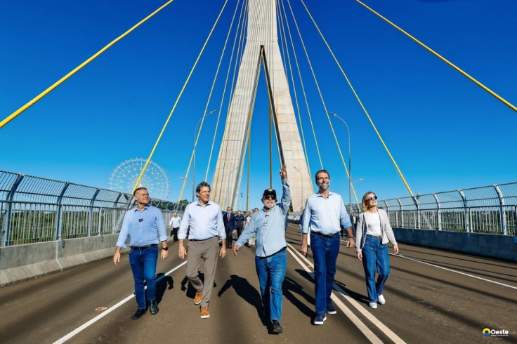 Lula inaugura ponte em Foz do Iguaçu e critica quem constrói “muros”