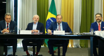 Lula instala conselho para tratar de minerais críticos e terras raras