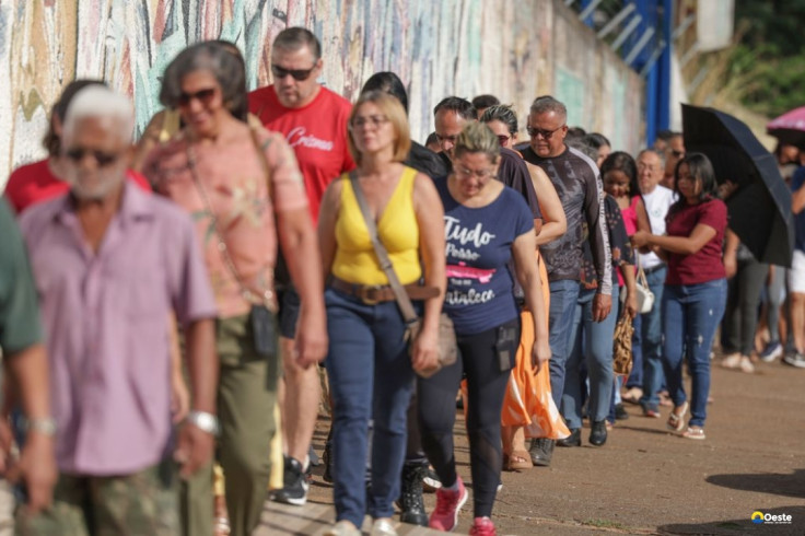 Lula pede prorrogação de votação em cidades com falhas no transporte