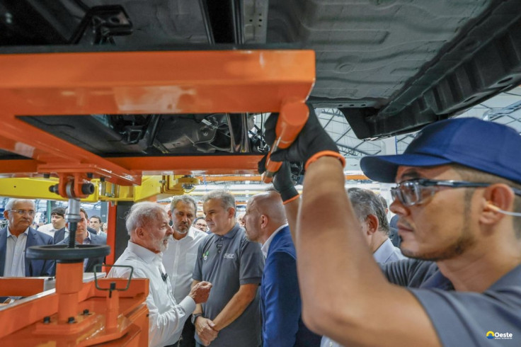 Lula: queda da pobreza está ligada à menor inflação e maiores salários