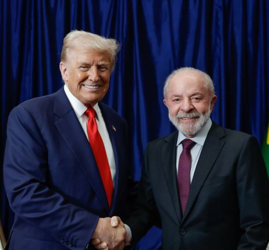 Lula se reúne com Trump na Malásia e discute relações entre Brasil-EUA