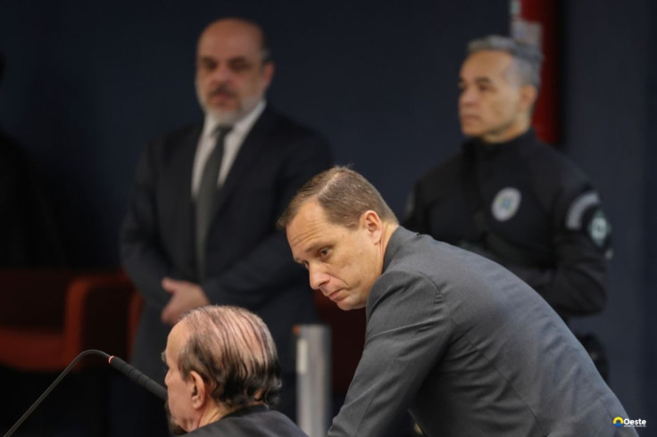 Mauro Cid passa por audiência no STF e retira tornozeleira eletrônica