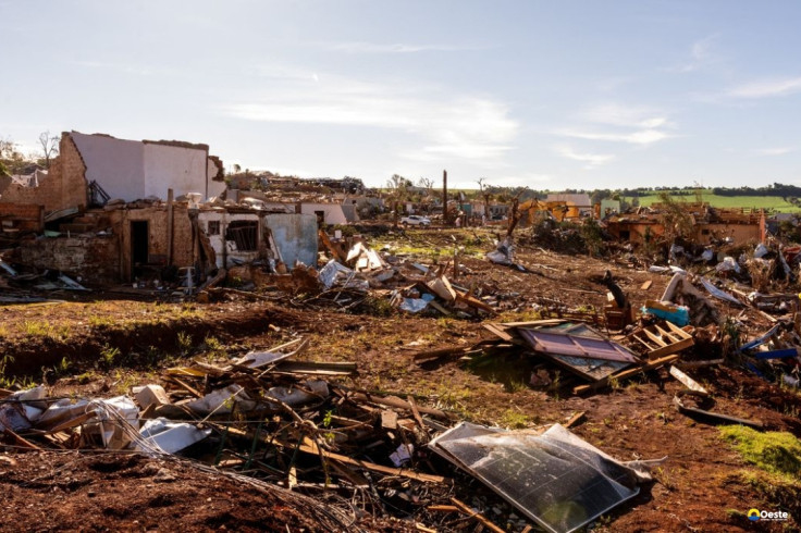 Médicos e psicólogos do SUS atendem vítimas do tornado no Paraná