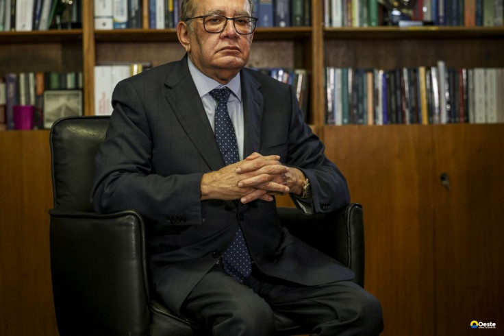 Mendes diz não ser contra código de conduta, mas defende debate no STF
