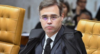 Mendonça reitera que Lula e Flávio podem abrir sigilos por ato próprio