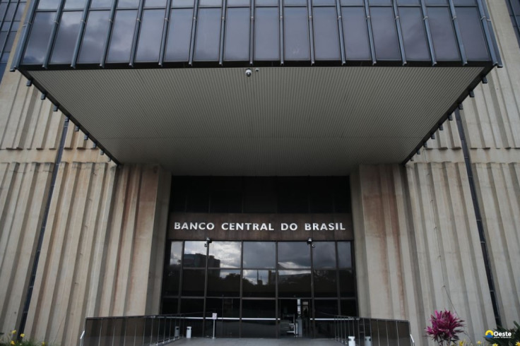 Mercado financeiro eleva projeção do PIB para 2,25% em 2025